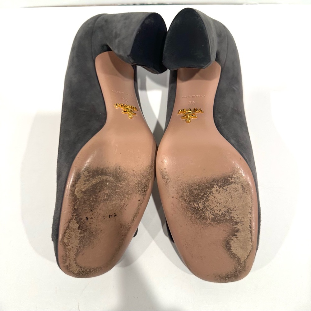 Prada Grey Suede Leather Round Square Closed Curved Block Heel Pumps EU 38 US 8 - Picture 12 of 13